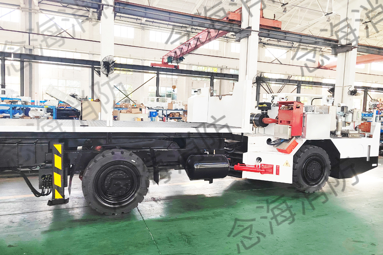 矿用无轨胶轮车水基自动灭火装置